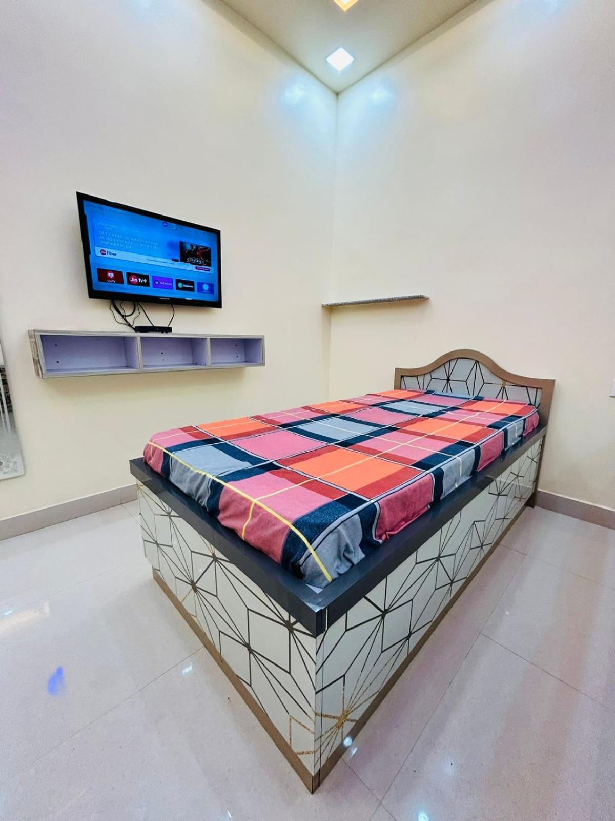 Smart Stays - Mmmut College - Gkp Airport Gorakhpur Bagian luar foto